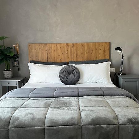Homelyfeeling Кастелнуово дел Гарда Екстериор снимка