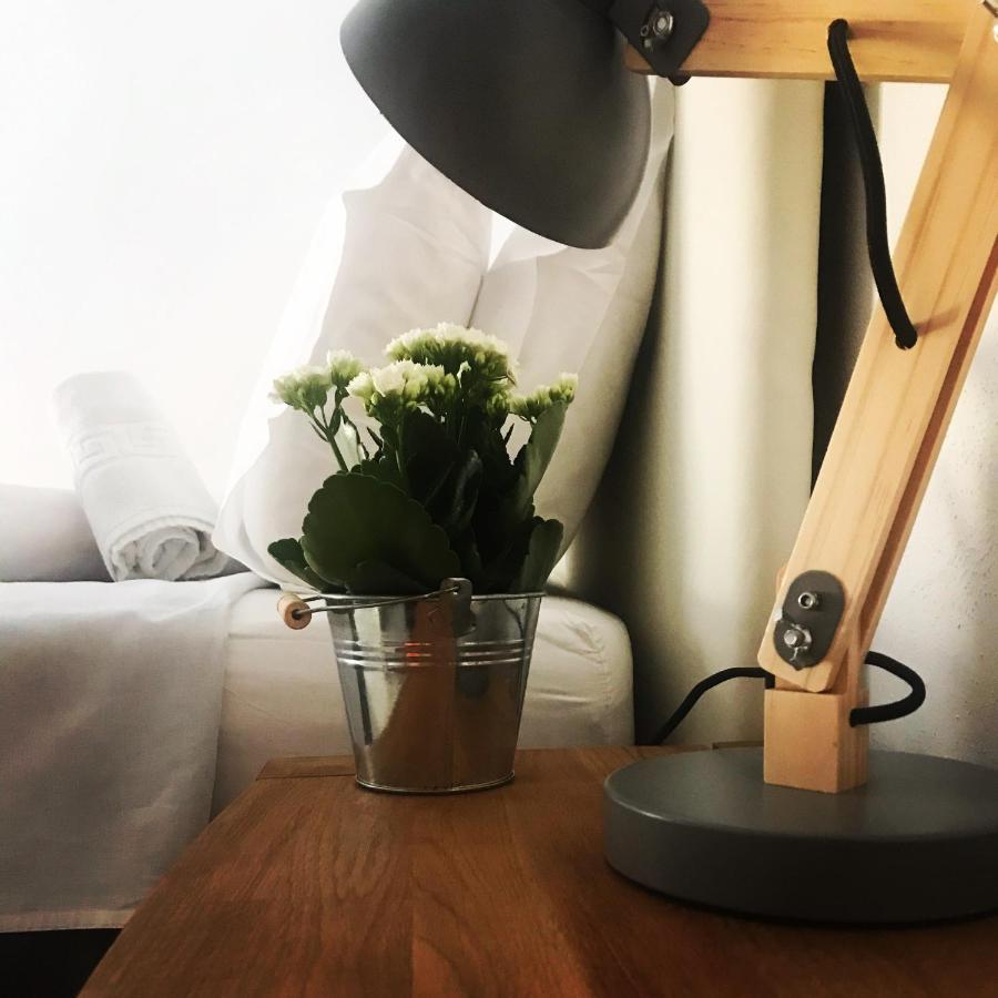 Homelyfeeling Кастелнуово дел Гарда Екстериор снимка