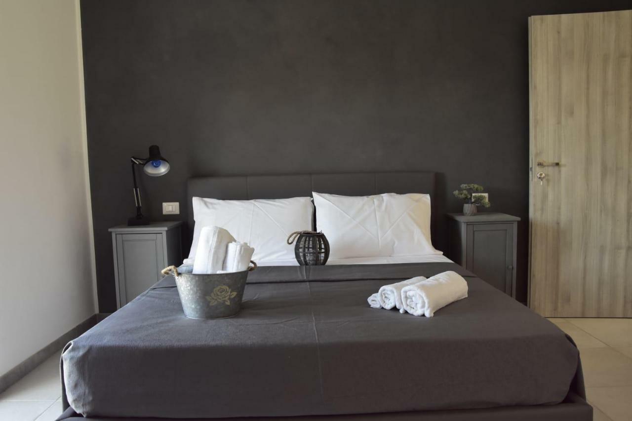 Homelyfeeling Кастелнуово дел Гарда Екстериор снимка