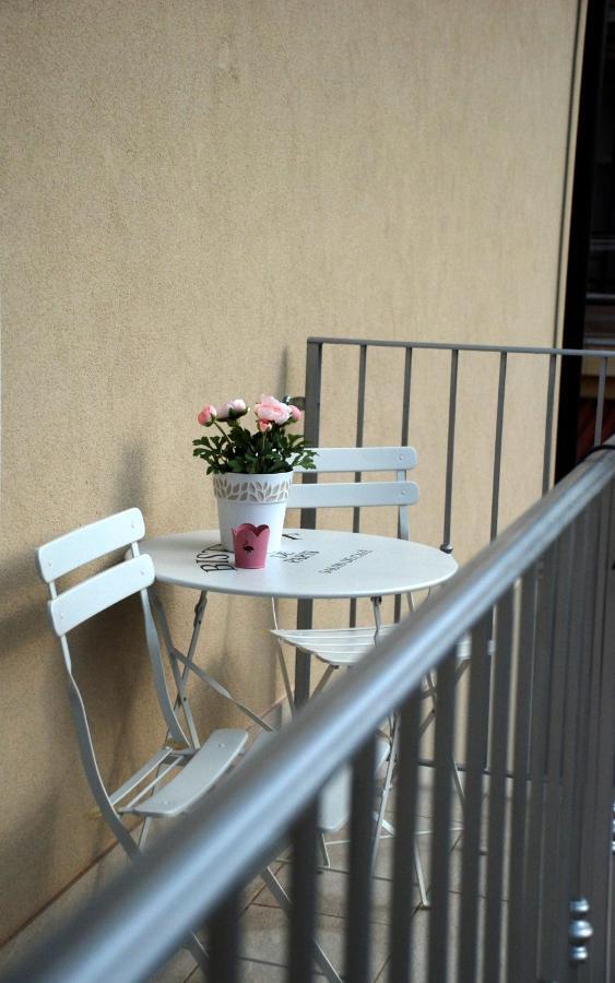Homelyfeeling Кастелнуово дел Гарда Екстериор снимка